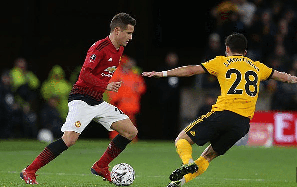 他重新返回 他重新返回